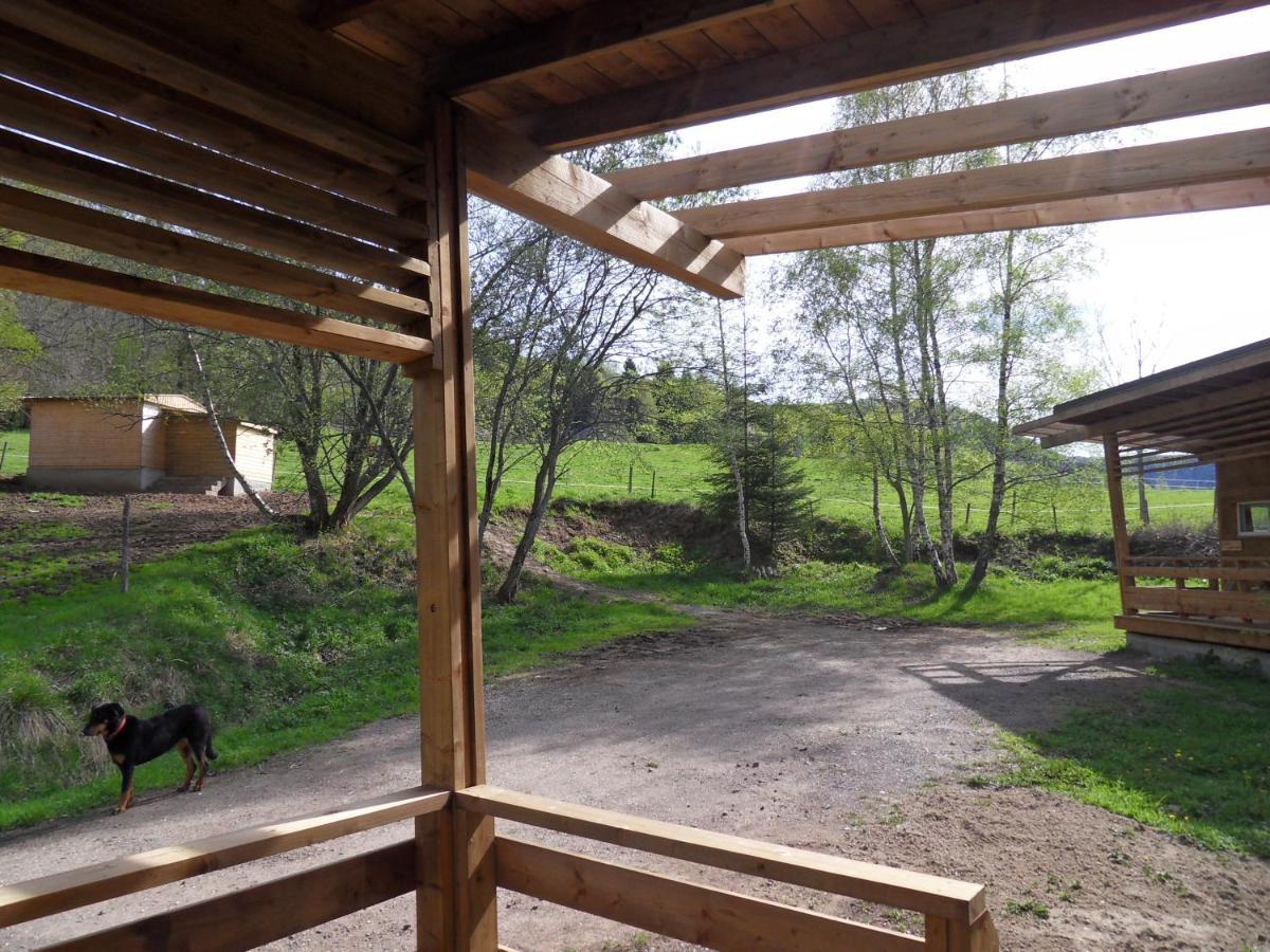 Camping Les Vernieres La Bourboule Sancy Exterior photo