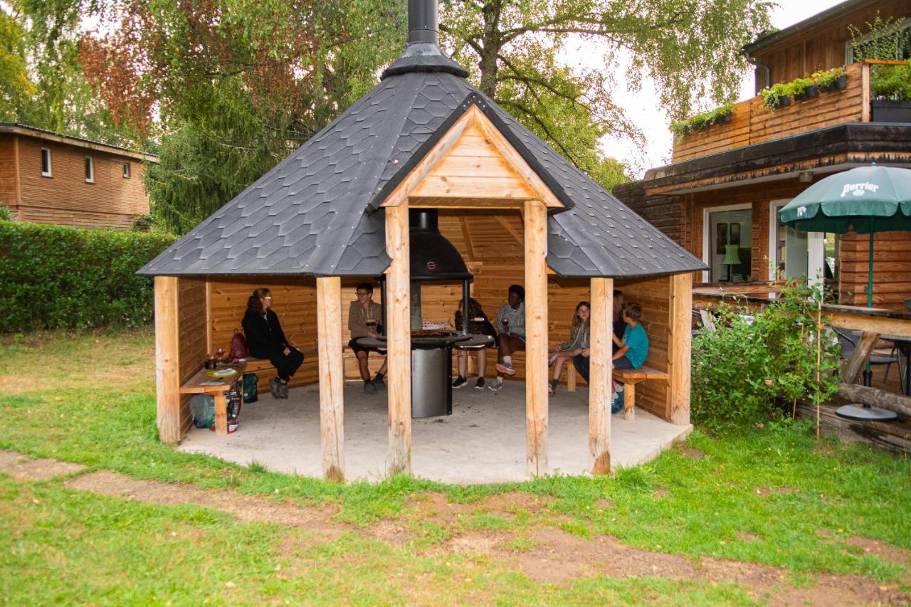 Camping Les Vernieres La Bourboule Sancy Exterior photo