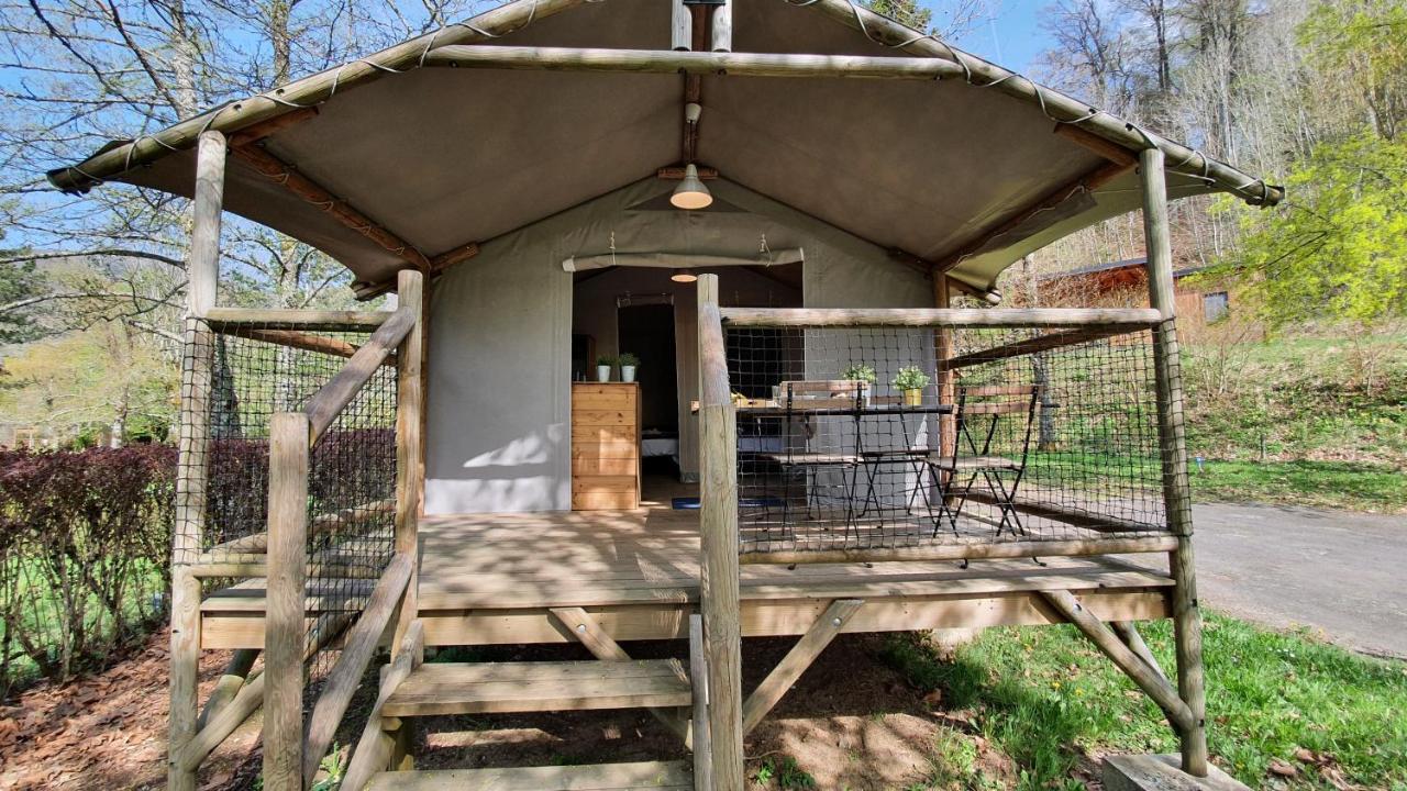 Camping Les Vernieres La Bourboule Sancy Exterior photo